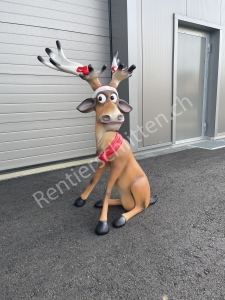 Rentier Rudolf sitzend, als Weihnachtsdekoration für draussen