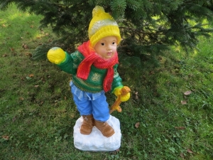 Knabe mit Stock in der Hand, 74 cm hoch, Deko Figur zur Weihnachtsdekoration