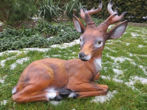 Deko Hirsch zu Weihnachten, liegend, 35 cm lang