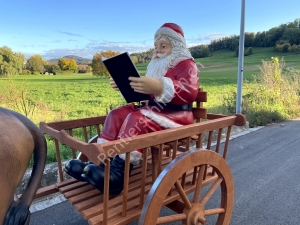 Wagen und Samichlaus mit Buch