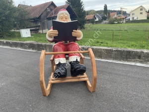 Weihnachtsmann mit Schlitten Weihnachtsmann sitzend, Buch lesend, 130cm lang